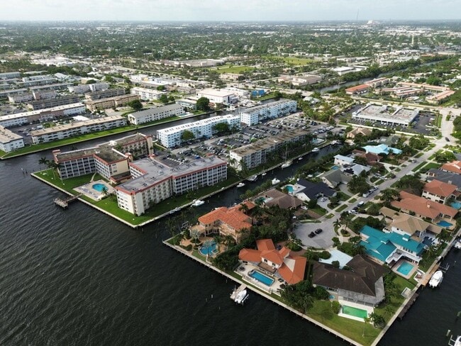 109 Paradise Harbour Blvd Unit 414