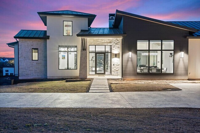 Photo - 5624 Sombria Ct