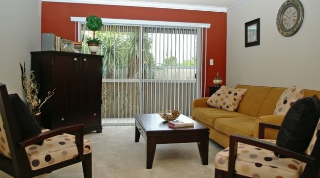 Metro Park Apartment Homes