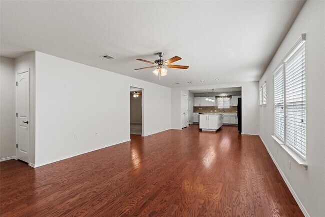 Photo - 206 Paint Creek Ln