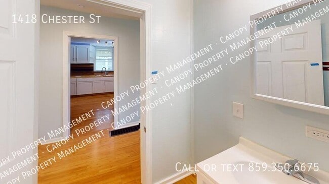 Photo - 1418 Chester St