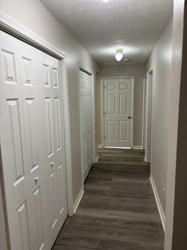 Room in Single Family Home on Brookside Dr SE