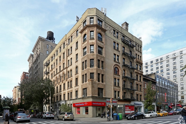 Photo - 233 W 83rd St