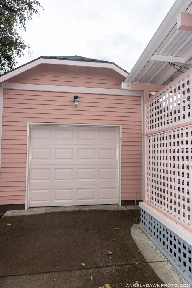 Photo - 3748 NE 23rd Ave
