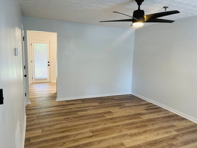 Photo - 2133 Thompson Ave SE Unit 2133A