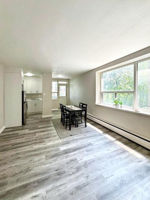 Photo - WELLINGTON APARTMENTS