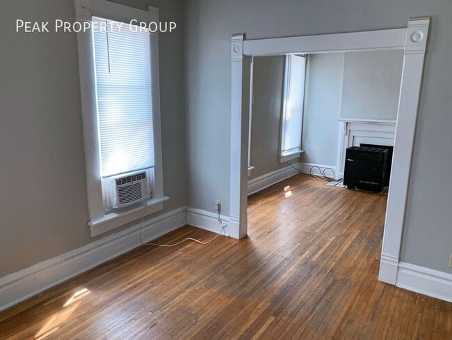 Photo - 248 1/2 W. 5th Avenue Front-