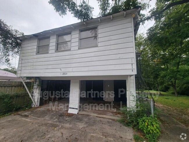 Building Photo - 1951 Barnes Rd Unit B Rental