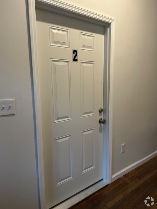 Building Photo - 346 Madison Ave Unit 2 Rental