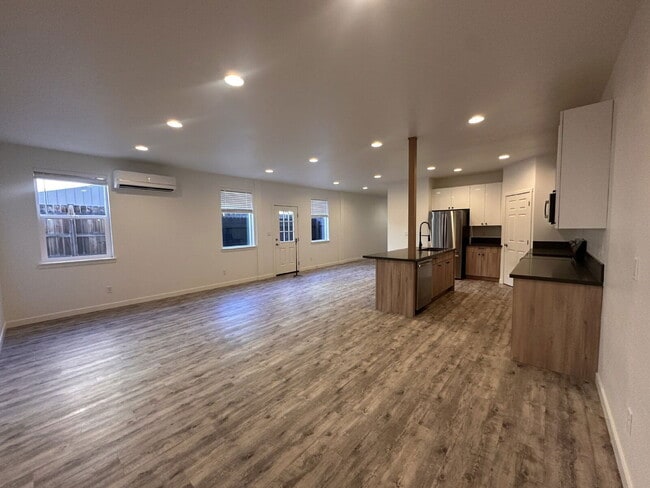 Photo - 20611 Independence Way Unidad 1