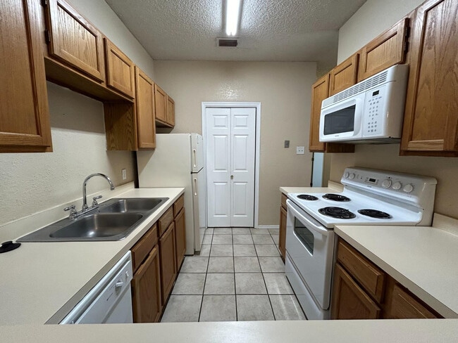 Photo - 5102 80th St Unit APT 106