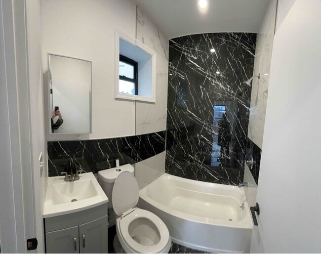 Photo - 2616 Avenue D