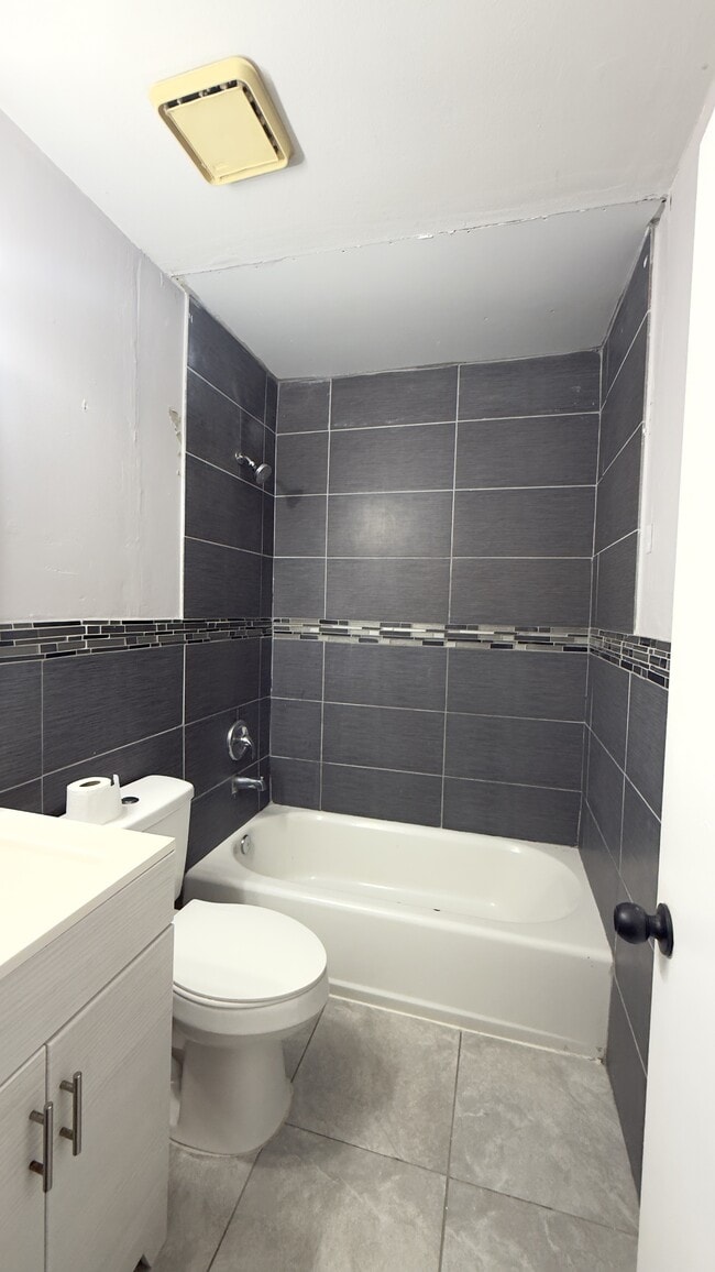 Photo - 231 N Collen Rd