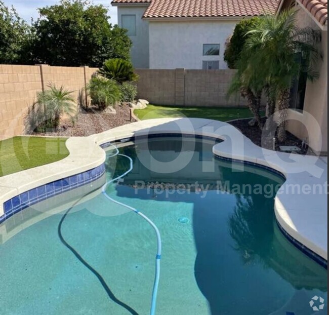 Building Photo - 2674 S Salida Del Sol Ct Rental