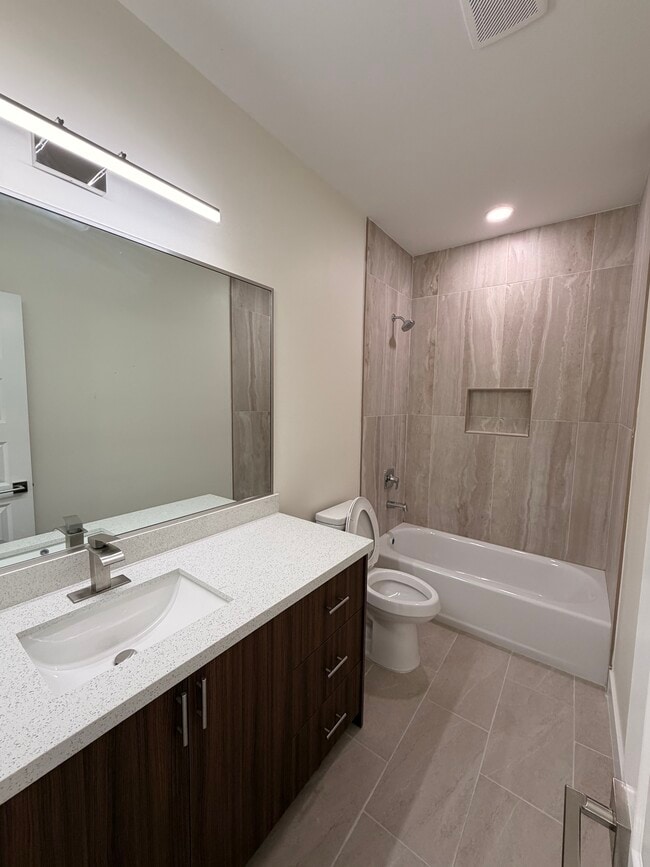 Photo - 609 N Alexandrite Ave Unit 3