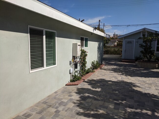 Photo - 2442 Granville Ave