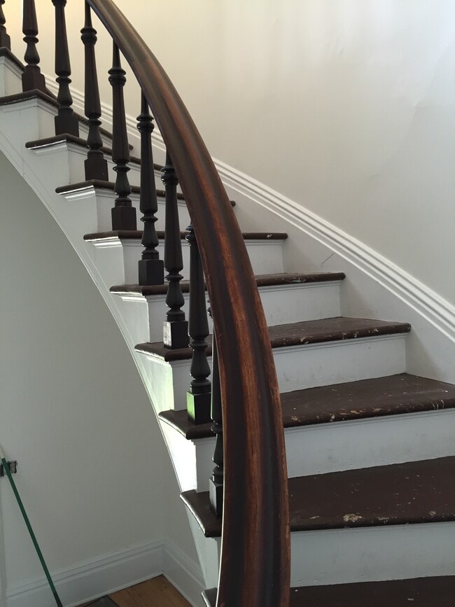 Photo - 722 W Kalamazoo Ave