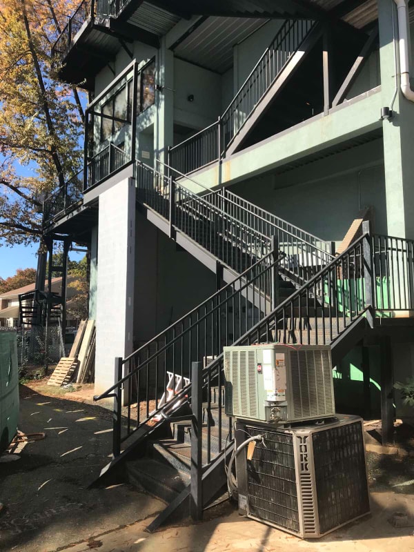 Photo - 333 2nd St SE