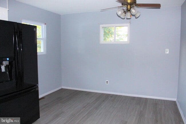 Photo - 413 Dickinson Rd