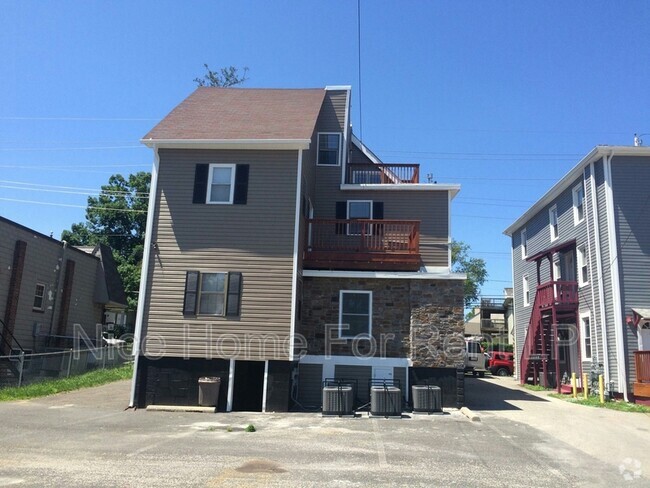 Building Photo - 108 W Evesham Rd Unit A Rental