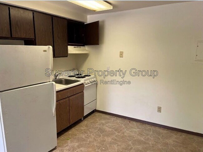 Photo - 714 N Oak St Unit 7