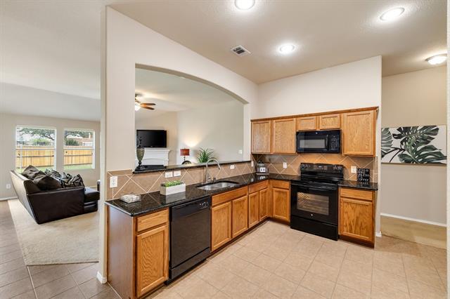 Photo - 5640 Lincolnwood Dr