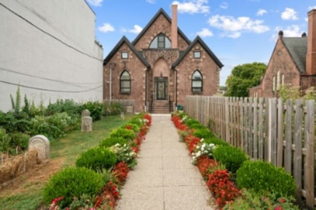 Photo - 141 Krams Ave