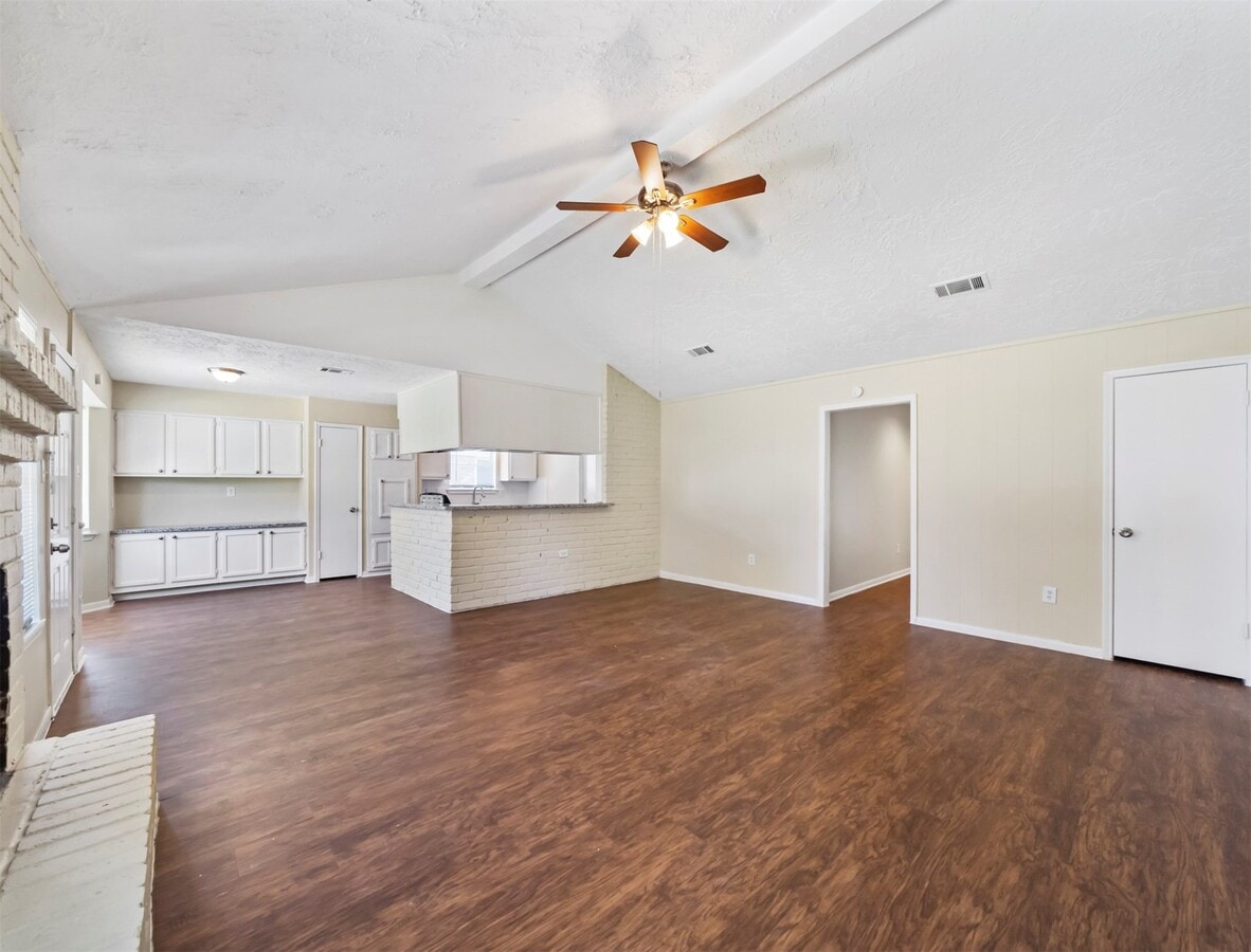 Photo - 7962 Southmeadow Dr