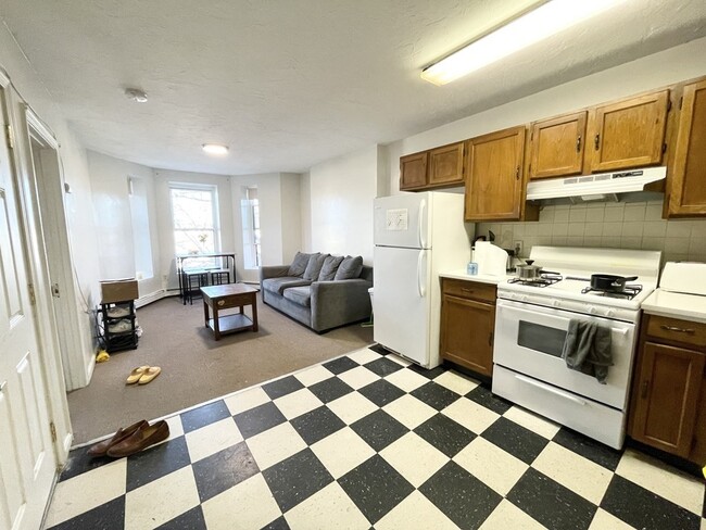 Photo - 90 Hammond St Unit 4