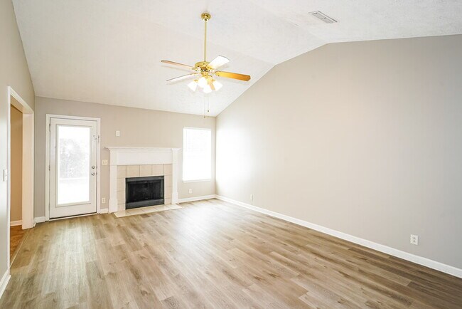 Photo - 1318 Eastwoods Dr