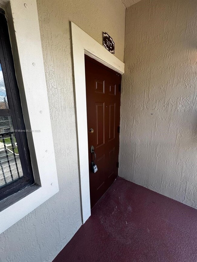 Photo - 22621 SW 88th Pl Unidad 302-8