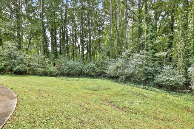 Photo - 303 Longer Dr