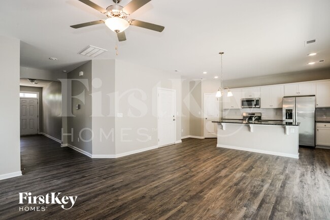 Photo - 5615 Cobblestone Glen Dr