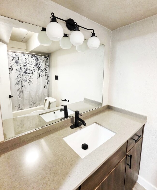 Photo - 5400 Memorial Dr Unit 607