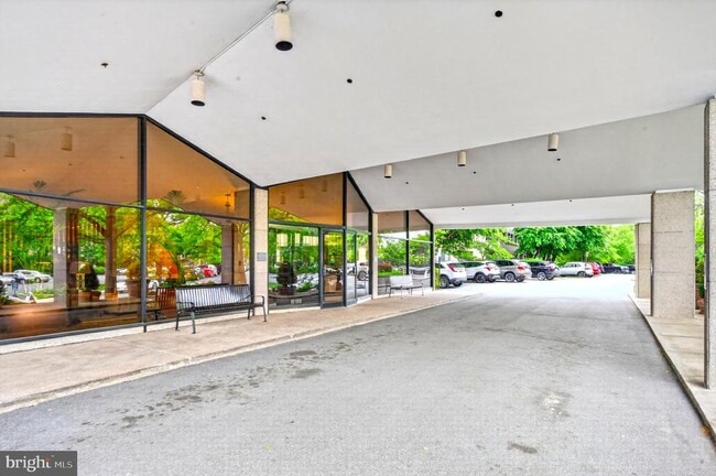 Photo - 1200 N Nash St Unidad 240