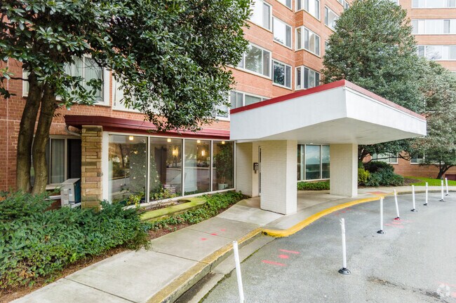 4000 Tunlaw Rd NW - Four Thousand Tunlaw