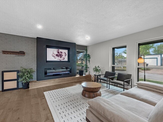 Photo - 5041 Nina Lee Ln