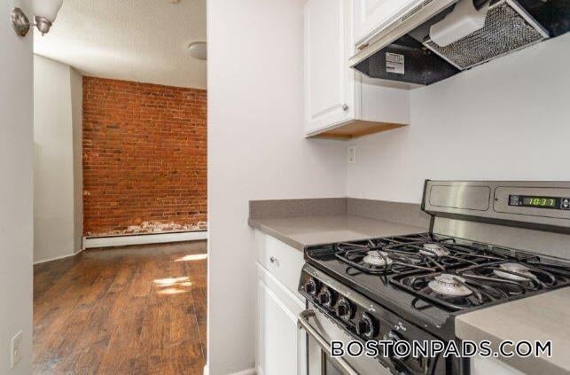 Building Photo - 179 St Botolph St Rental