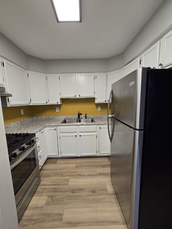 Photo - 606 Broad St