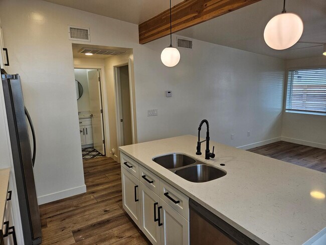 Photo - 6623 E Cheery Lynn Rd Unit 1003