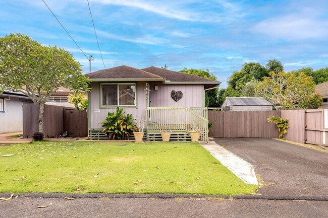 Building Photo - North Shore Boho Aloha Cottage | 2 Bed, 1 Bath | Available August 1, 2026
