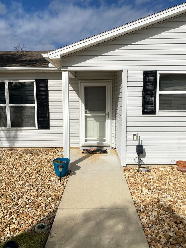 Photo - SEASONAL RENTAL or ANNUAL LEASE in The Village of Duval 2 Beds, 2 Bath + den home, Pets OK.