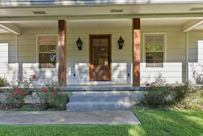 117 McCree Dr