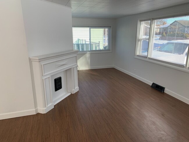 Photo - 4103 N Adams St Unidad A