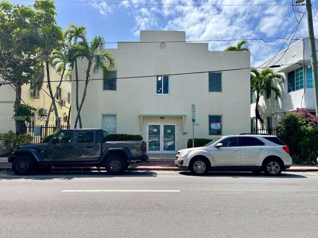 Photo - 7928 Harding Ave Unidad 3