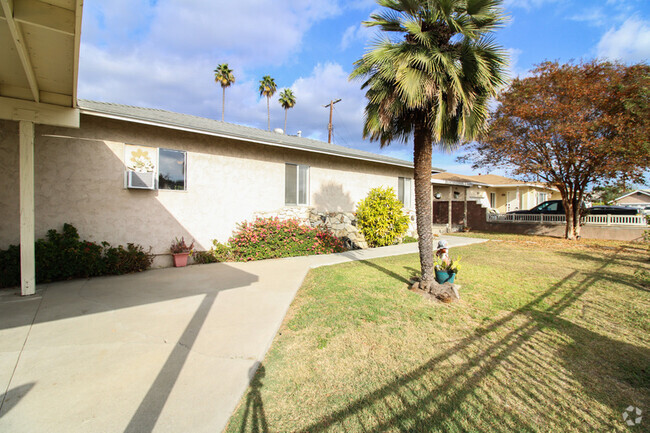 Building Photo - 11649 Wakeman St Rental