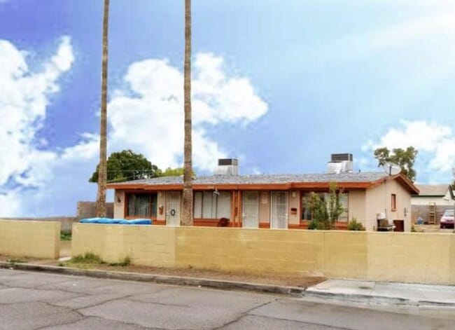 Building Photo - 3546 E Melvin St Rental