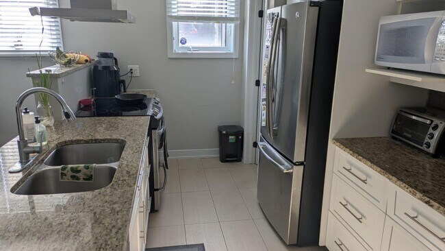 Photo - 140 Ch. Fraser,#A