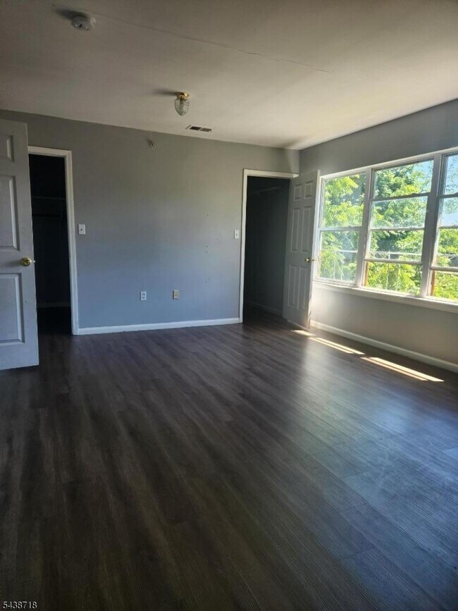 Photo - 744 S 12th St Unidad 2