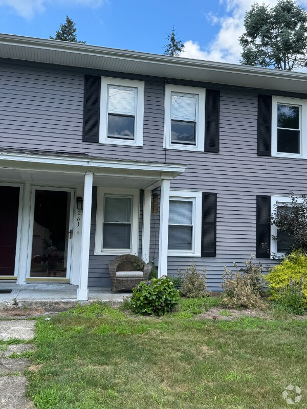 Building Photo - 261 South St Rental